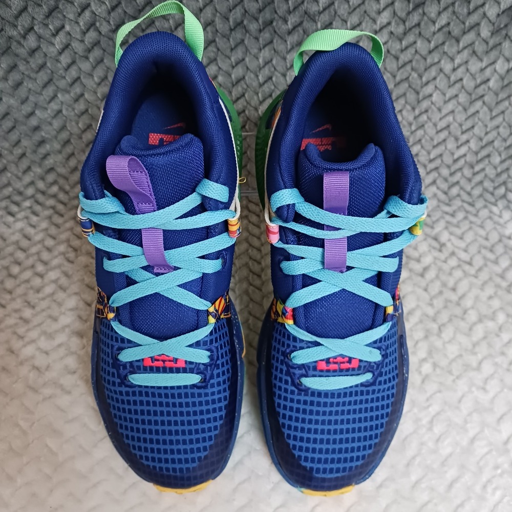 Nike LeBron Witness 7 Kaleidoscope GS Basketball Sneakers Shoes Blue Size 7Y - Picture 5 of 14